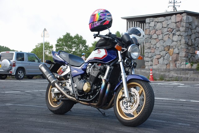 CB1300SF